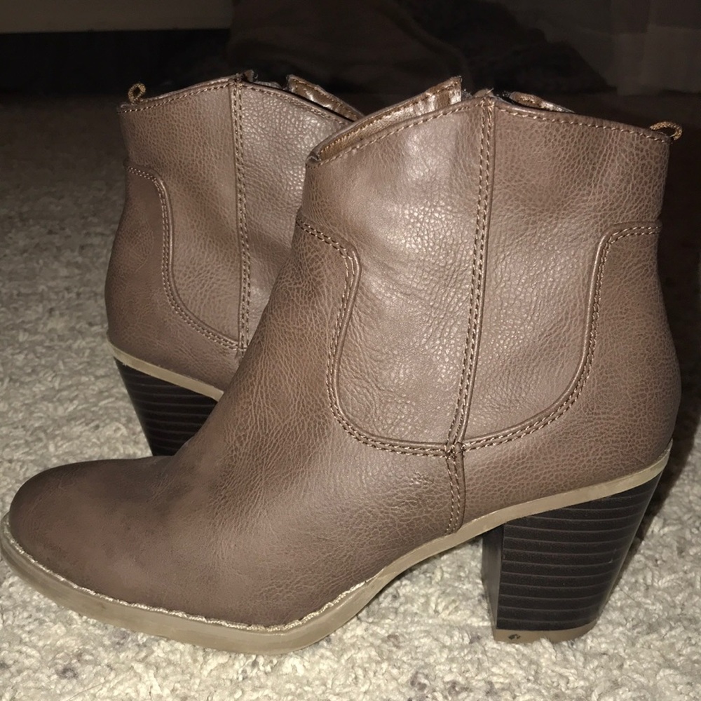 Old navy ankle boots